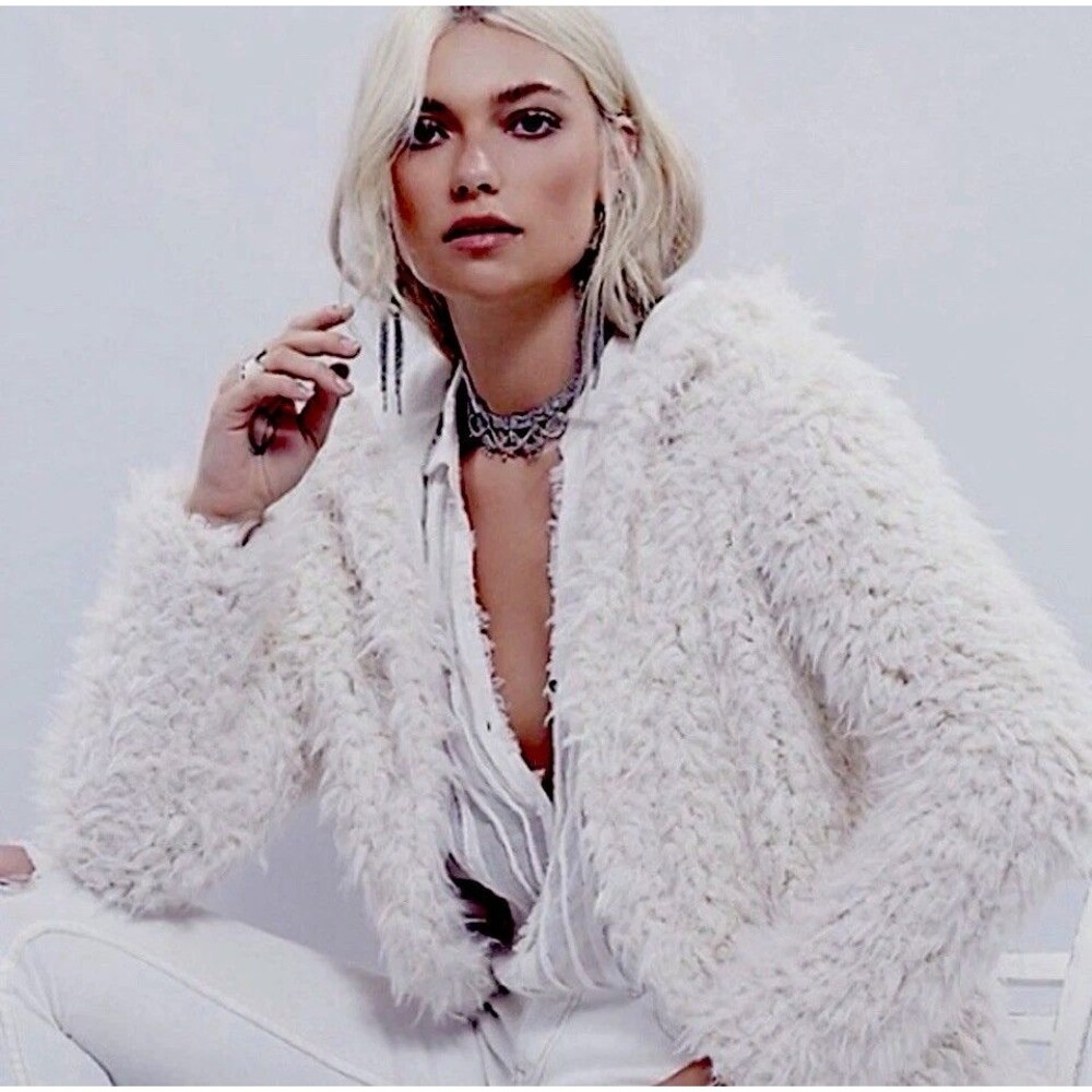 Free People Jacket Ivory Once Upon a Hooded Fuzzy Long Sleeve Hook Closure Sz XS - Picture 4 of 13